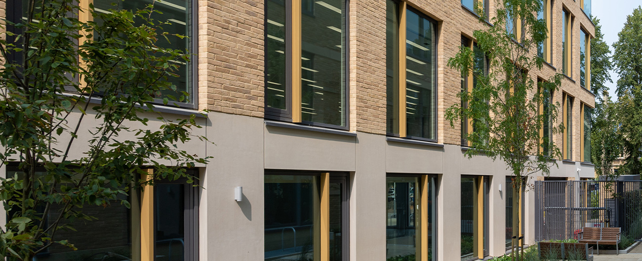 10 Station Road external facade of windows