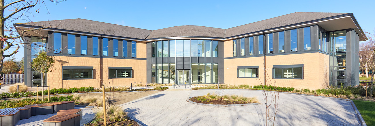 Curtain Walling at 316 Cambridge Science Park